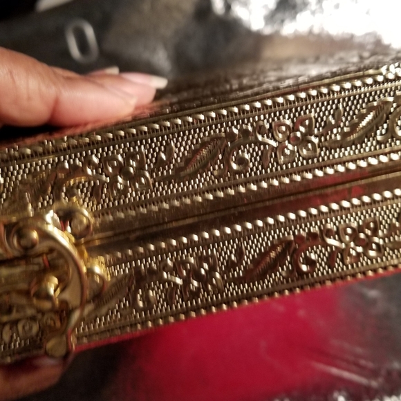 1 Handcrafted Jewelry box, mirror& hook clos… - Picture 9 of 14